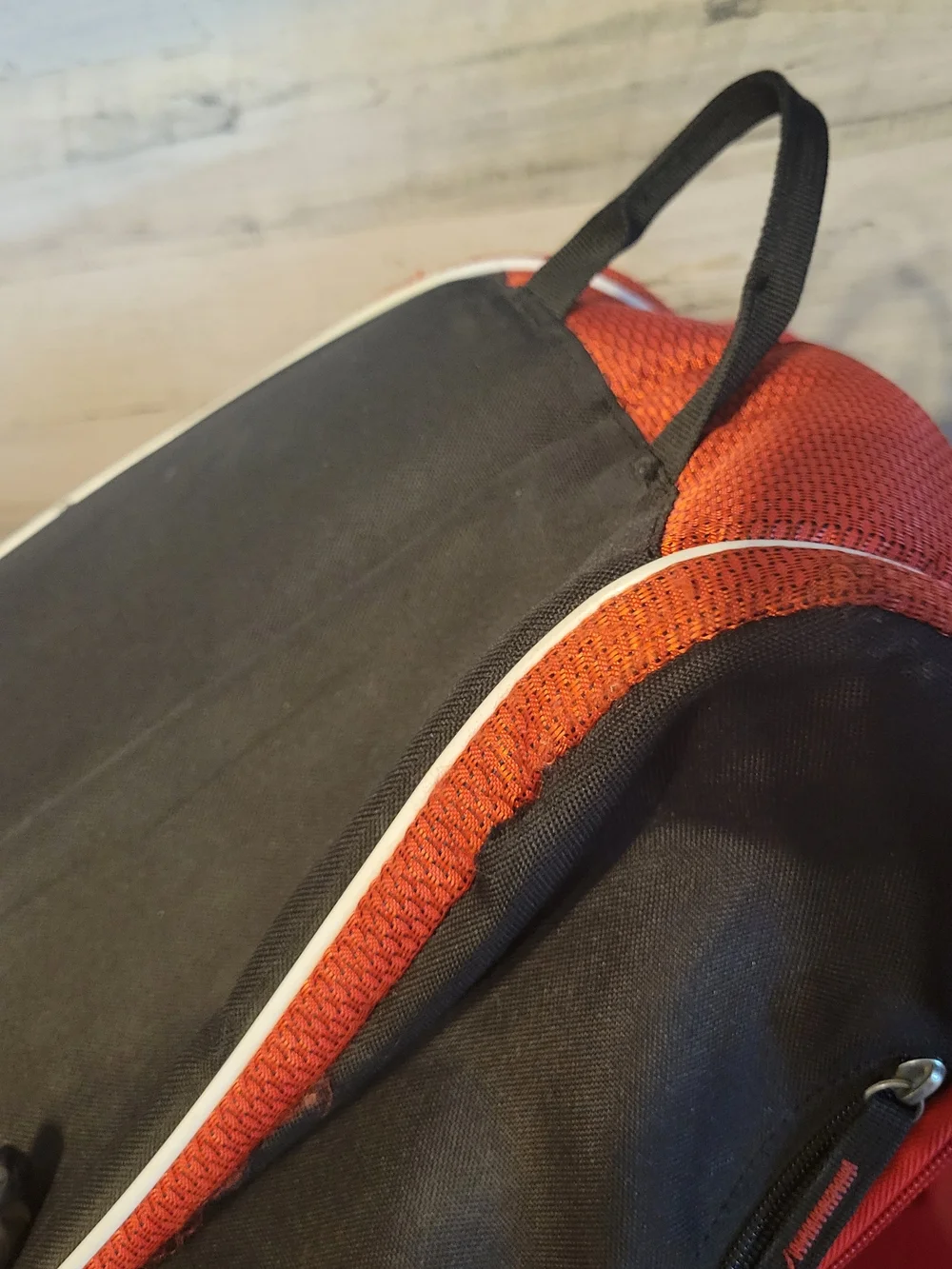 Wilson Roger Federer Signature Red & Black Tennis Raquet Bag